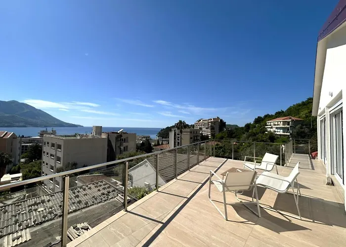 Apartments Marina