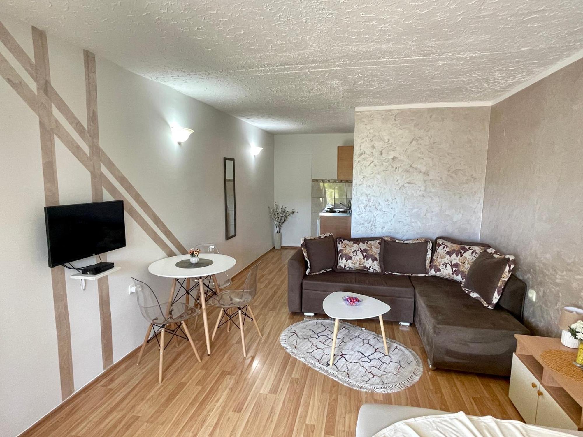 Apartment Marina Becici (Budva)
