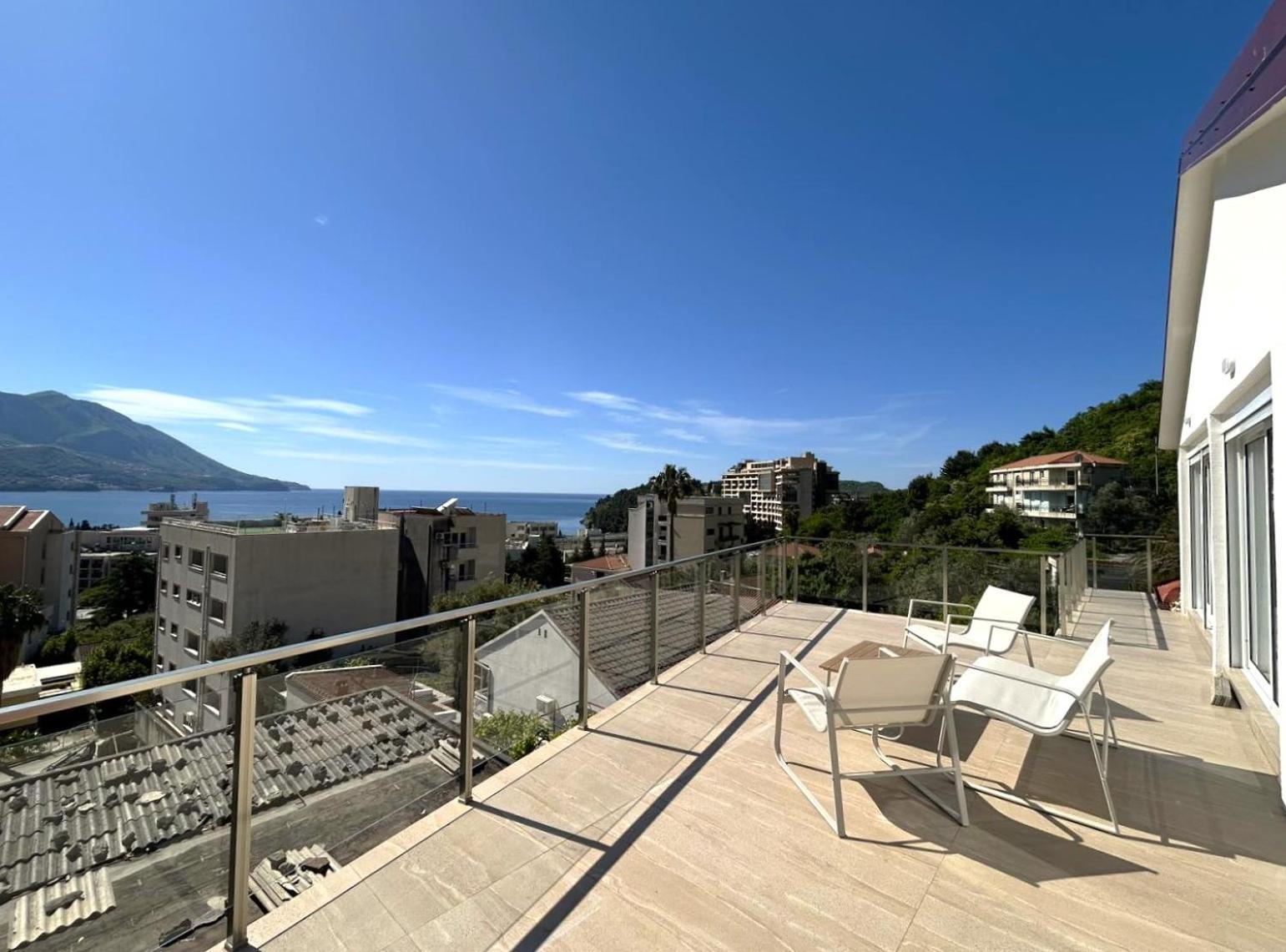 Apartment Marina